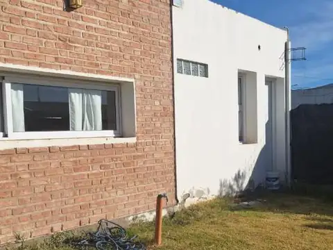 Casa en Venta en General Fernandez Oro, USD 140.000