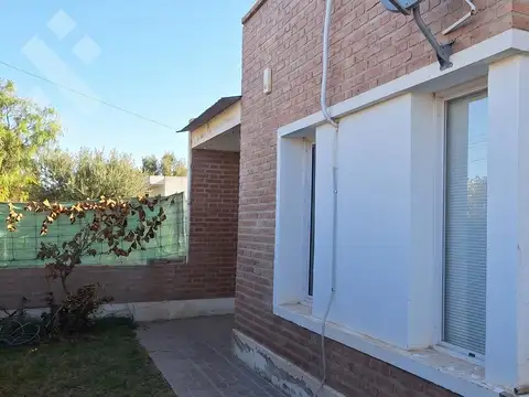 Casa 1 Dormitorio en General Fernandez Oro- Apto Credito
