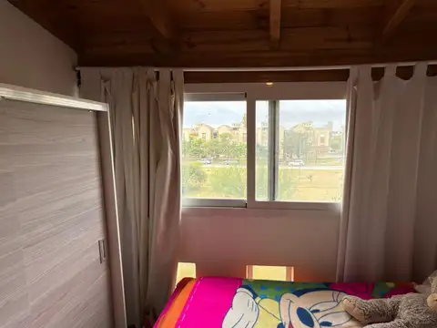 Depto Tipo Casa en Venta con 1 cocheras