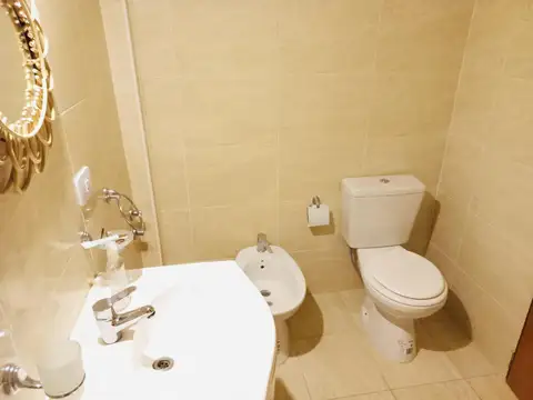 Depto Tipo Casa 4 ambientes con 2 baños