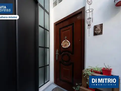 Depto Tipo Casa en Venta al Este