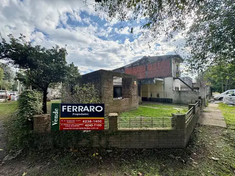 LOTE CON MEJORAS EN VENTA
