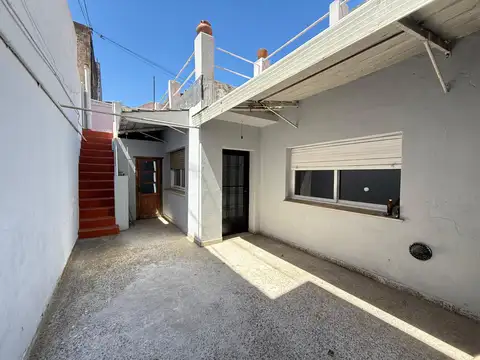 PH de 3 AMB + Patio amplio y Terraza. 139m2. Sin Expensas
