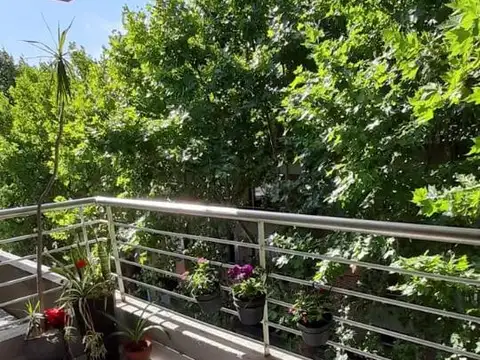 Departamento 4 AMBIENTES con BALCON y COCHERA  en  BARRIO INGLES - TEMPERLEY Oeste .