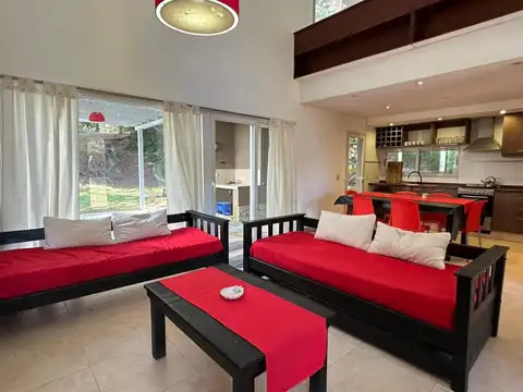 Casa en Venta en Costa Esmeralda, USD 185.000