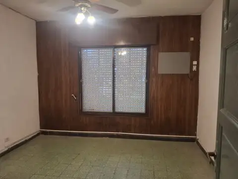 Casa en Alquiler en Villa Gobernador Galvez, $ 1.200.000