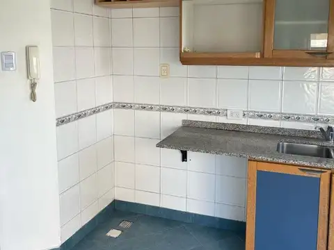 Departamento 2 ambientes al frente con balcon