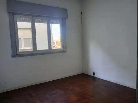 Departamento en Venta en Villa Adelina, USD 110.000