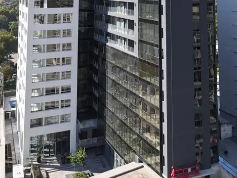 Av. Meeks 300, Piso 7