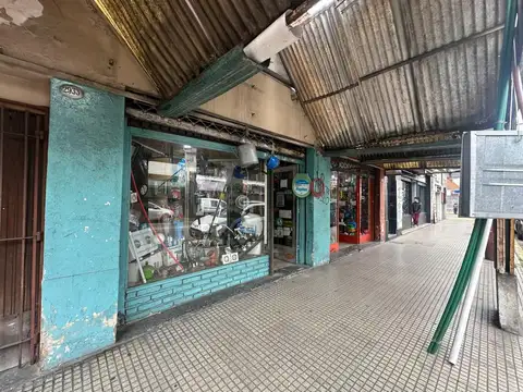 AVENIDA PRESIENTE TENIENTE GENERAL JUAN DOMINGO PERON al 2900