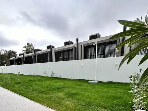 Departamento en Venta con 2 cocheras