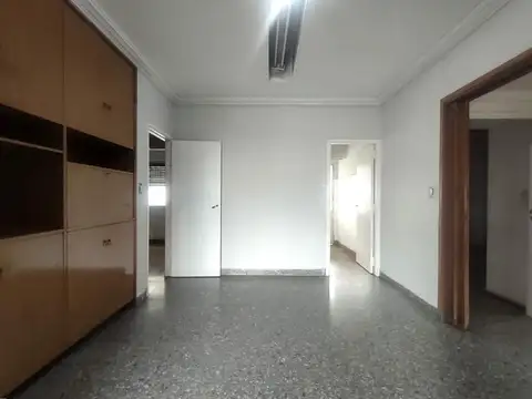 Depto Tipo Casa en Alquiler en El Palomar, $ 900.000
