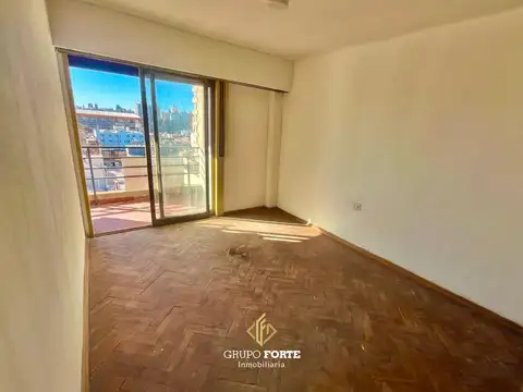 Departamento en Venta en Alberdi, USD 60.000