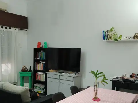 Depto Tipo Casa en Alquiler de 3 ambientes