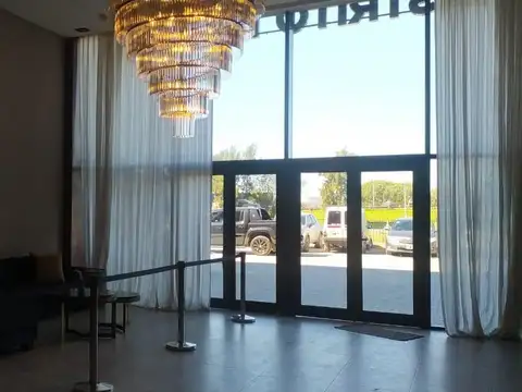 Oficina en Alquiler al Este