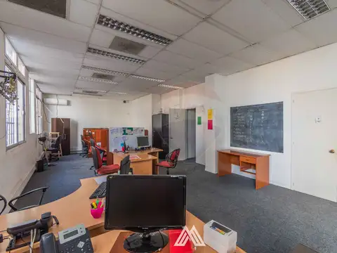 Local en Venta 97 años