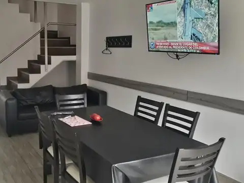 CALLE 11 928 (TRIPLEX)