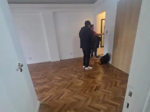 Departamento 4 ambientes con 2 baños