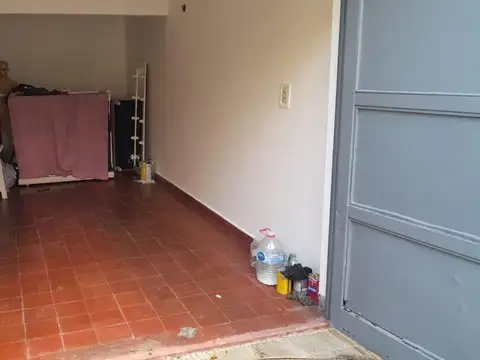 Cochera en venta - 15Mts2 - Ciudad Jardín del Palomar