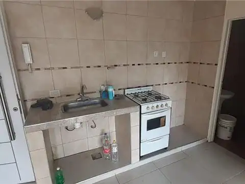 Depto Tipo Casa en Alquiler en Temperley, $ 400.000