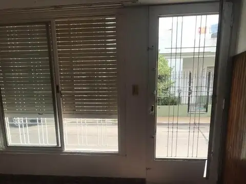 Depto Tipo Casa 4 ambientes con 1 baño