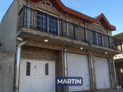 Casa en alquiler c/ cochera en José C. Paz