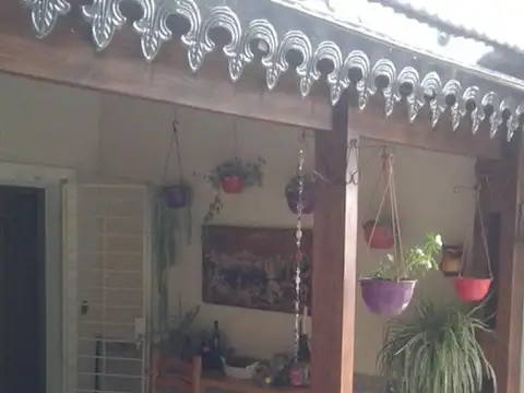 Casa amplia en venta en Villa La Bolsa - Córdoba