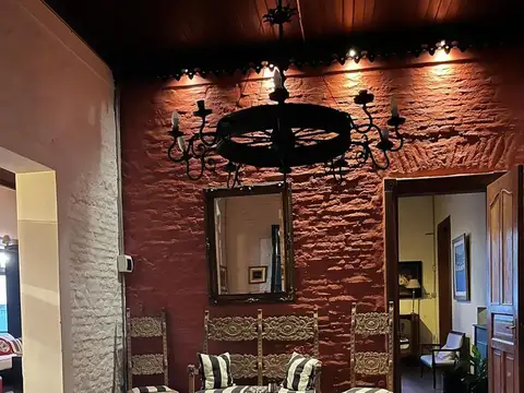 Hotel en Venta en Mercedes, USD 8.400.000