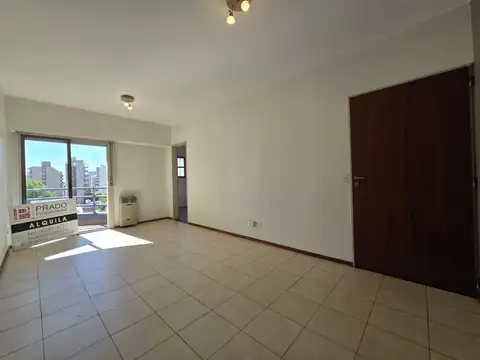 Departamento 2 amb. Centro de Lanús Oeste.