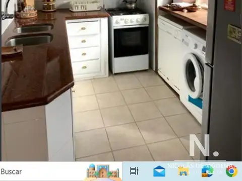 Casa 4 ambientes con 2 baños