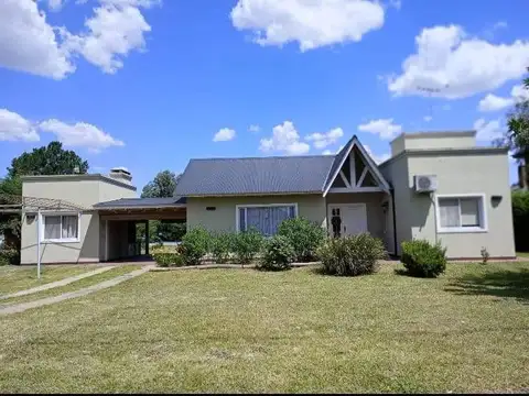 Casa en VENTA en   Barrio Aero Country Club, General Rodriguez