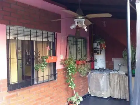 5 AMBIENTES | SANTIAGO ZANELLA al 2900