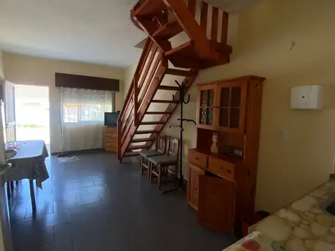 2 5600