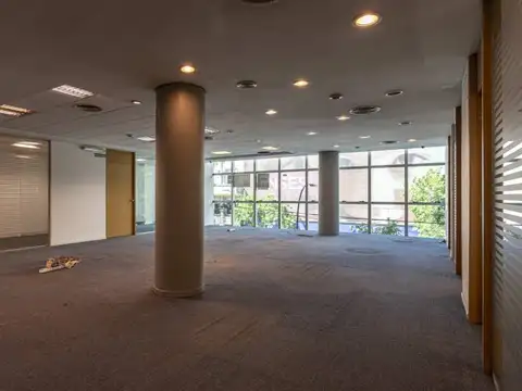 Oficina en Alquiler en Barrio Norte, USD 3.750