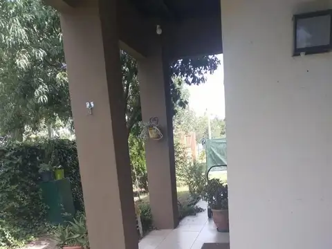 Casa 2 ambientes con 1 baño