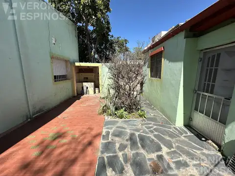 Depto Tipo Casa en Venta en Moron Sur, USD 54.000