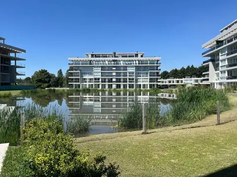VENTA 5 amb. jardín LUCIERNAGAS PILAR Anticipo
