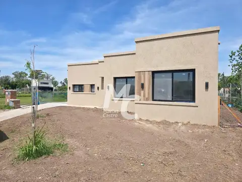 Casa en Venta en Pilar Del Este, USD 177.000