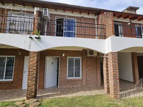 Duplex En Barrio Uruguai En Venta