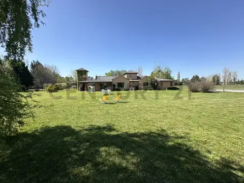 Casa 4 ambientes con 3 baños