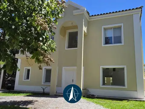 Casa en venta en barrio Los Sauces, Nordelta, Tigre.