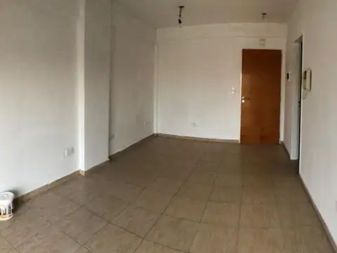 Departamento en Venta en Moron Sur, USD 60.000