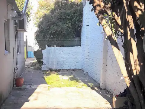 Depto Tipo Casa en Venta con 1 cocheras