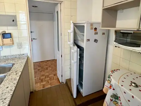 Alquilo Temporario en Microcentro. 2 Ambientes para 2 Personas.