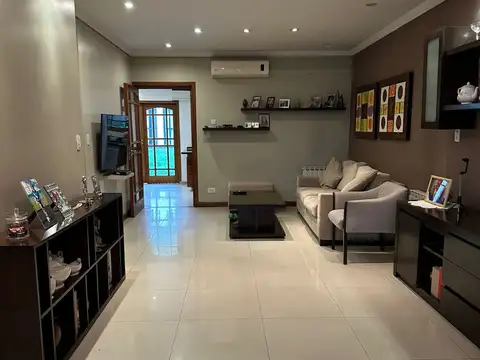 Casa en Venta en Villa Luro, USD 410.000