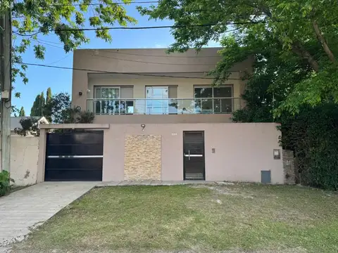 Casa en Venta en City Bell [Cod: 2852-45]