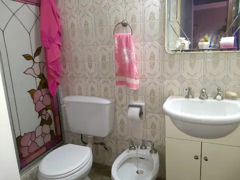 depto dos amb. pb con dos patios