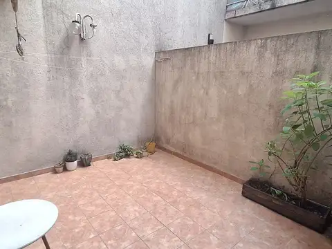 VENTA DEPARTAMENTO 2 AMBIENTES PATIO - MATADEROS