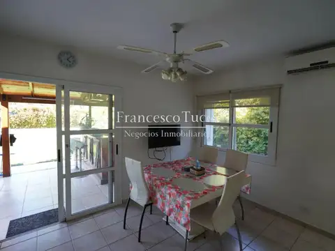 Casa 4 ambientes con 3 baños