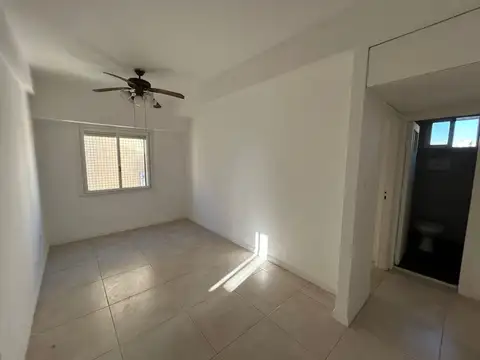 Estivao 100, Piso 7